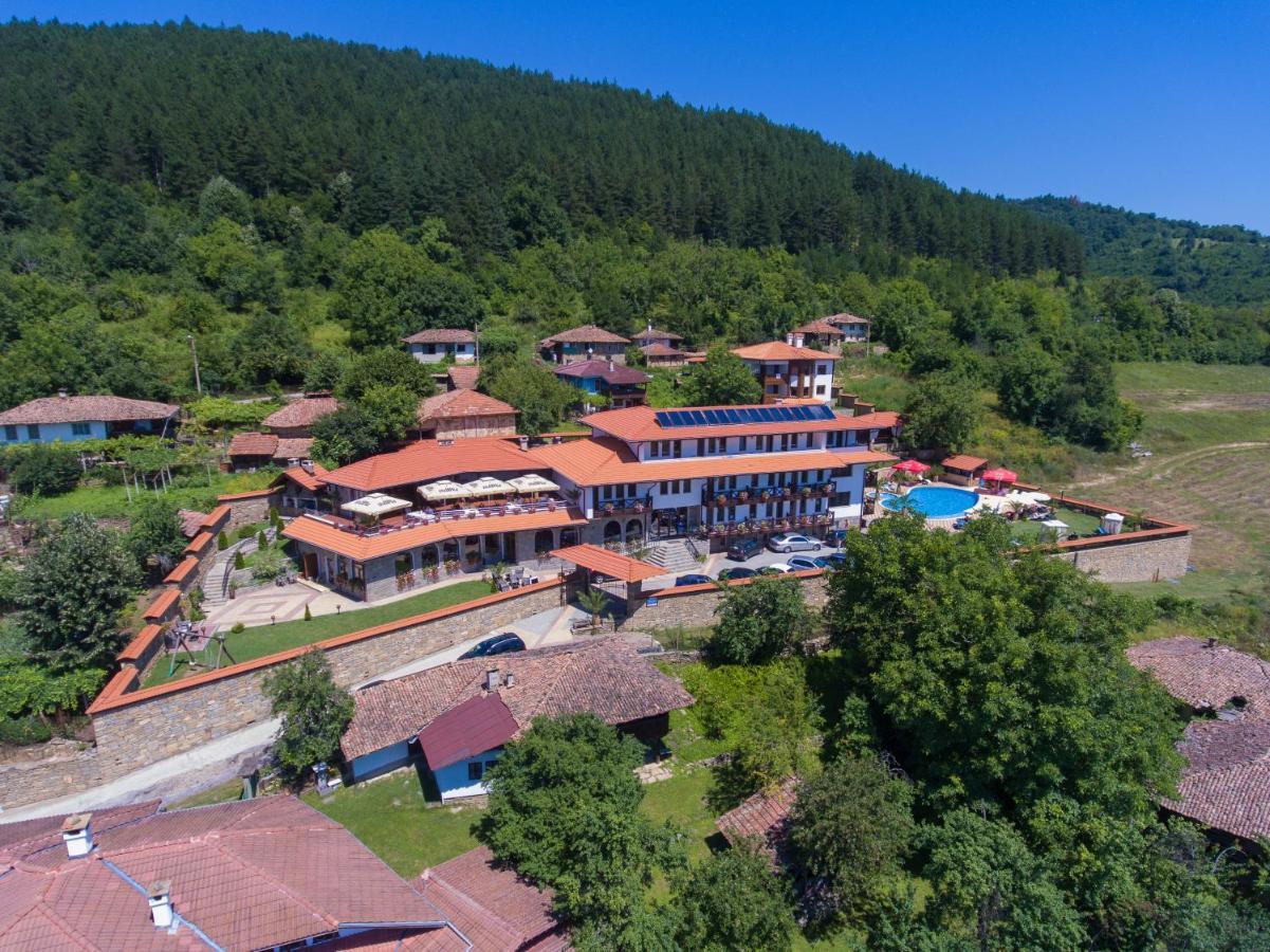 Готель Complex Panorama Елена Екстер'єр фото